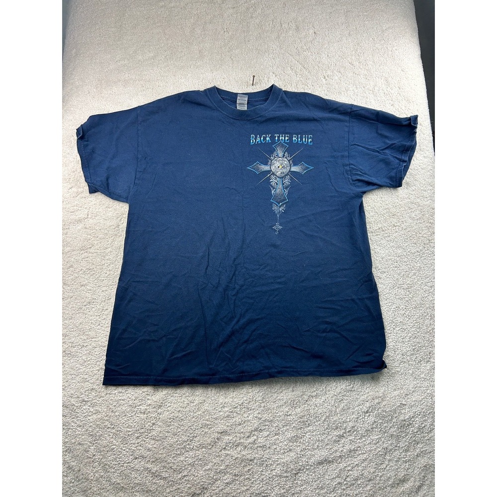 Back The Blue Shirt Mens XL Police Badge Cross Graphic Tee Gildan USA Law Enforc